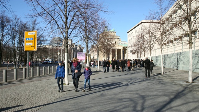游客在柏林视频素材