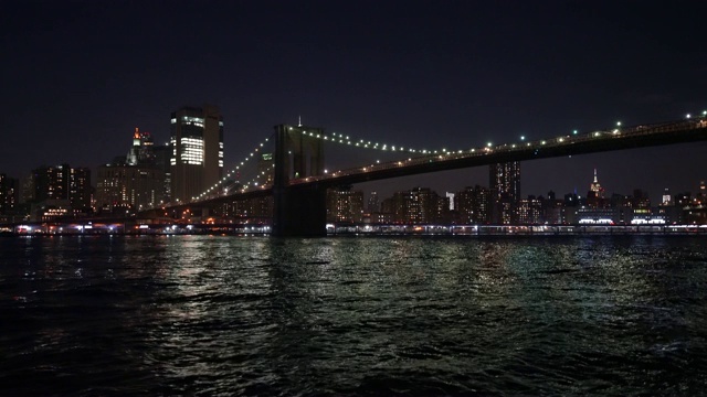 美国纽约布鲁克林大桥夜景视频素材