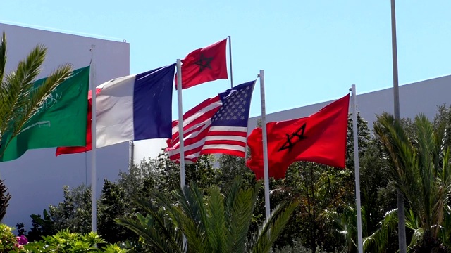 摩洛哥、美国、法国和沙特阿拉伯的旗帜视频下载