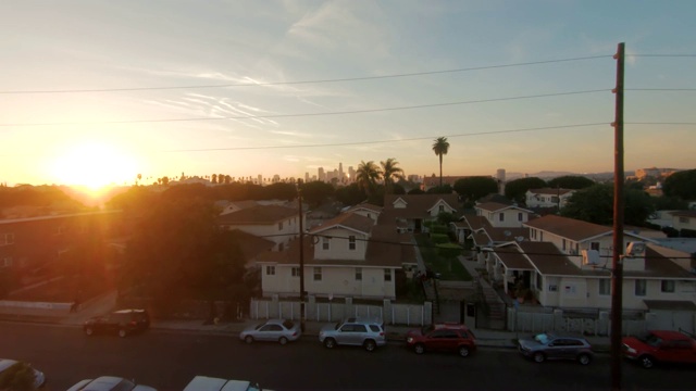 从博伊尔高地空中俯瞰洛杉矶市中心的地平线视频下载