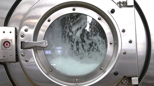 干洗机工业尺寸洗衣机慢速静态视频素材