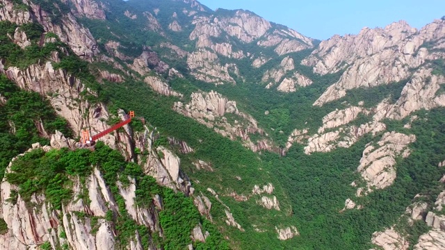 韩国全罗南道延根的卧楚山国家公园和云桥视频素材