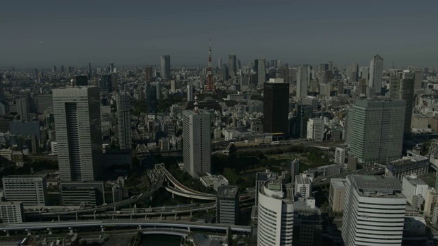 日本东京上空的航迹。视频下载