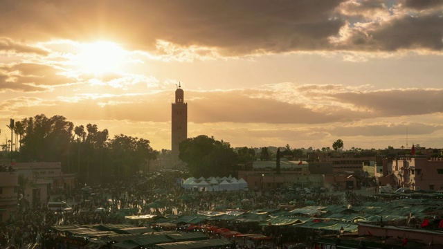 日落时间流逝在摩洛哥城市视频素材