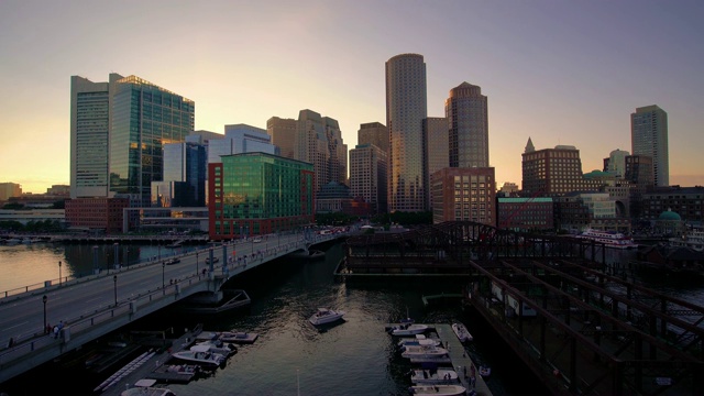 黄昏的波士顿天际线/美国波士顿视频素材