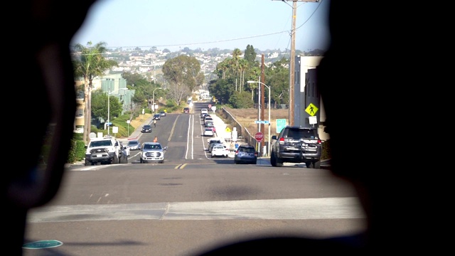 加州街道的汽车视频，慢镜头180帧/秒视频素材