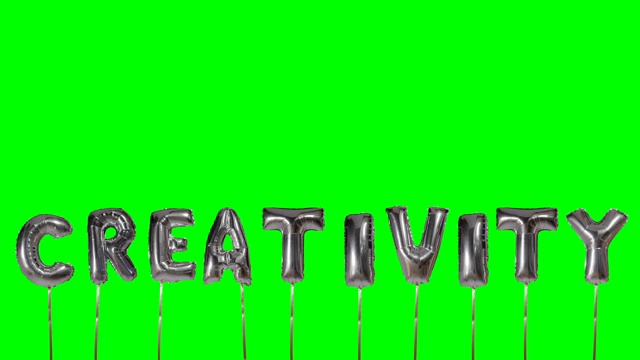 单词创意从氦气银气球字母漂浮在绿色屏幕上视频下载