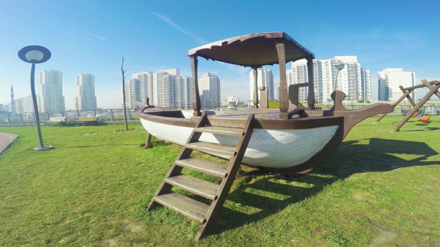 伊斯坦布尔公园里的游船视频下载