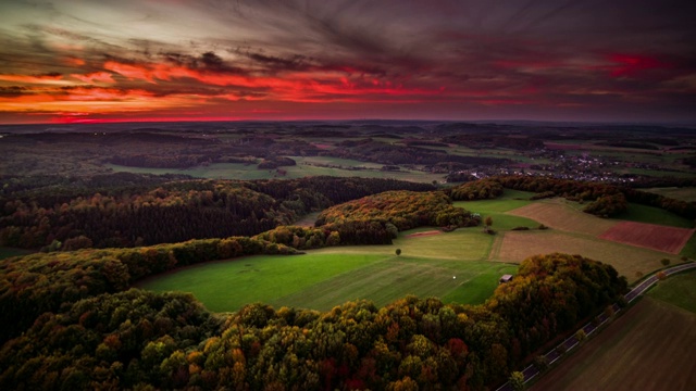 航拍:日落时德国田园诗般的秋景视频素材