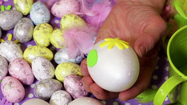 复活节装饰彩蛋近了视频素材