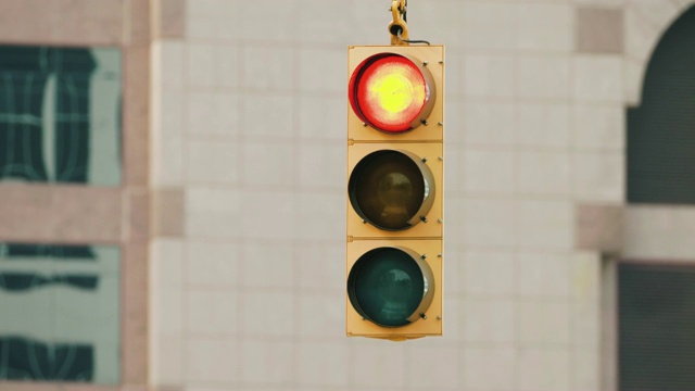 美国城市街道上的红绿灯视频素材