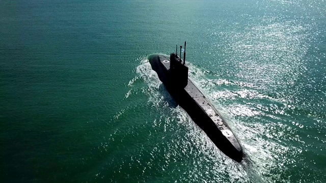 鸟瞰图-现代导弹潜艇视频下载