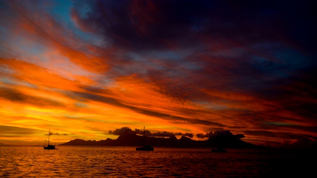 南太平洋塔希提岛莫雷阿岛的日落视频下载