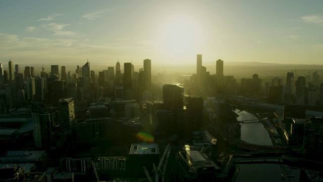 鸟瞰港区和墨尔本城市天际线视频素材