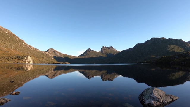 澳大利亚塔斯马尼亚岛的摇篮山和鸽子湖视频素材
