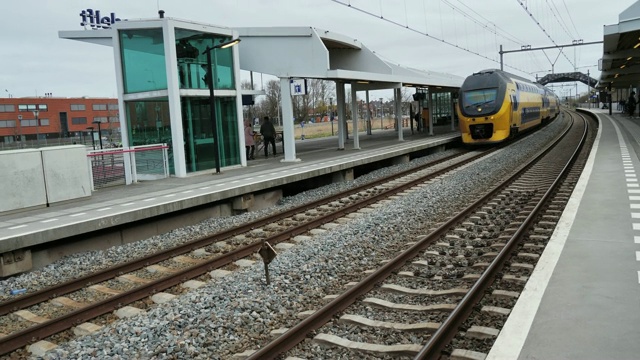 荷兰的火车运输视频下载