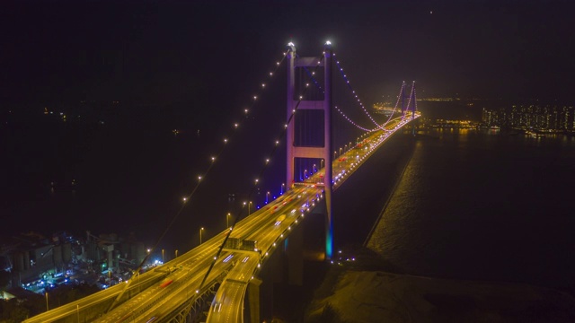 4k视频交通延时，拍摄香港青岛大桥交通灯从白天到夜晚的场景视频素材