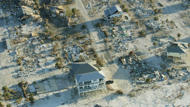 鸟瞰图从飓风迈克尔·佛罗里达中幸存下来视频下载