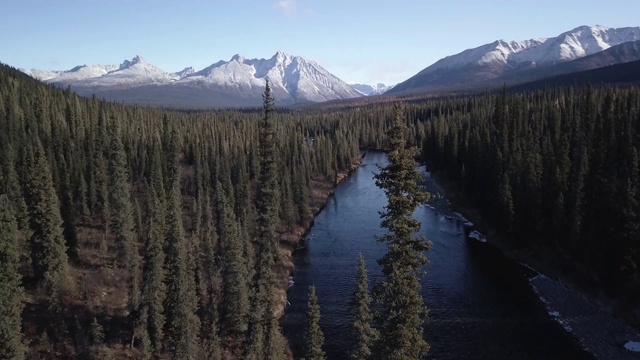空中4k -美丽的雪山景色视频素材