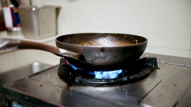 油炸海鲜罗勒，泰国菜视频素材