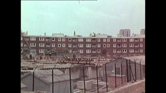 1968年，用平移镜头拍摄利物浦的新老建筑视频素材