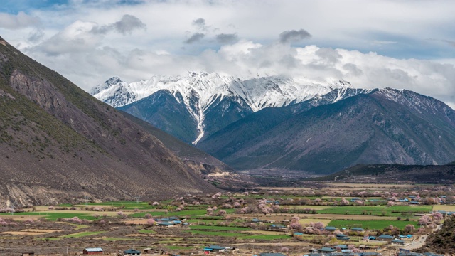 西藏林芝的自然风光视频素材