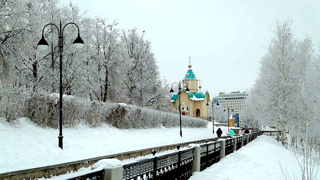 教堂圆顶的冬季景色视频素材
