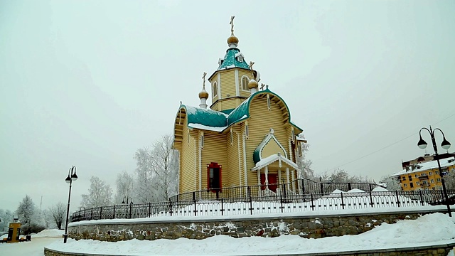 教堂圆顶的冬季景色视频素材