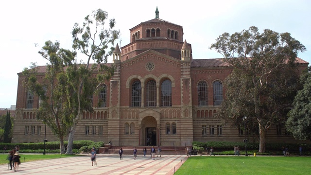 加州大学洛杉矶分校图书馆鲍威尔视频下载