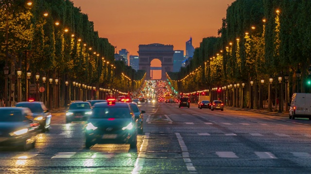 Arc de Triomphe纪念碑and大道园路É里斯é巴黎,在4k时代lapse视频素材