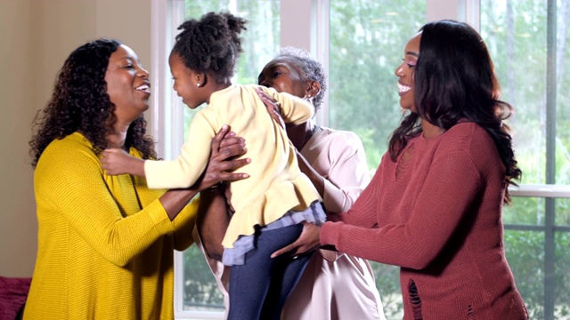 四代非裔美国人家庭视频素材