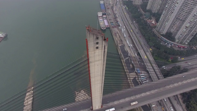 RT HA无人机绕江桥/重庆，中国视频下载