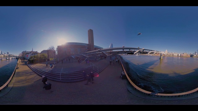 从伦敦千禧桥、泰特现代美术馆、赛保罗大教堂和泰晤士河的360度虚拟现实视角。视频购买