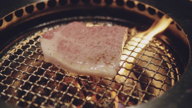 日式烧牛肉。视频素材