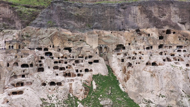 瓦尔齐亚是乔治亚州南部的一个洞穴修道院遗址视频素材