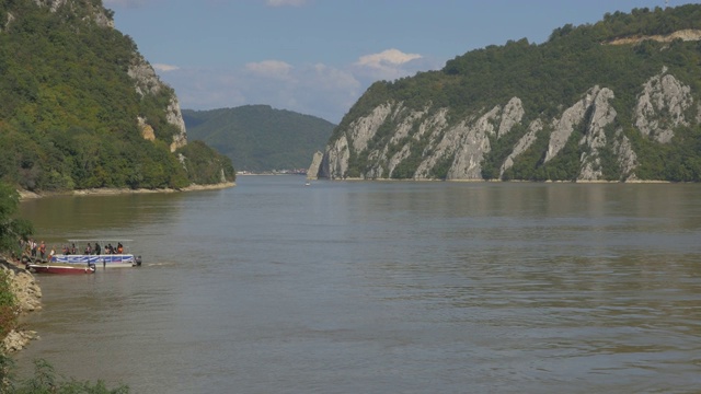 世界著名的多瑙河喀山峡谷入口4K视频素材