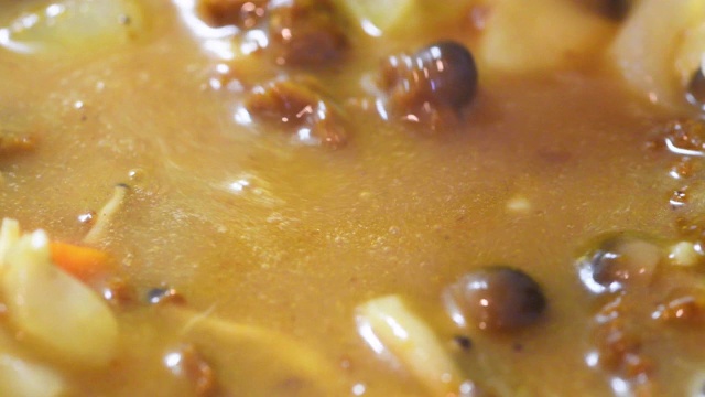 烹饪咖喱视频素材