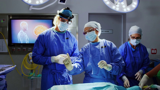 外科医生进行4k手术视频下载