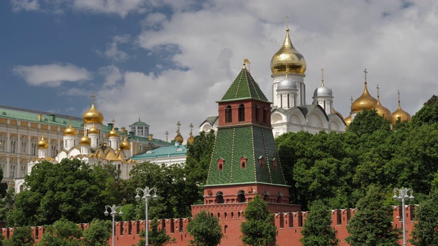 莫斯科克里姆林宫的教堂建筑群。视频素材