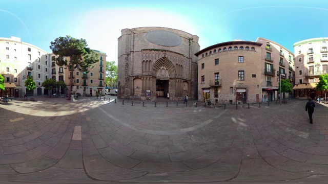 巴塞罗那360度视频圣玛丽亚德尔皮大教堂在哥特式地区。VR equirectangular全景视频素材