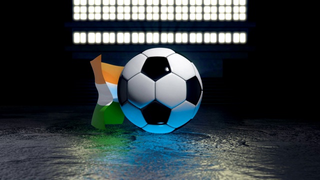 印度国旗在足球周围飘扬视频下载