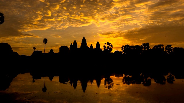 柬埔寨暹粒吴哥窟的日出时间视频下载