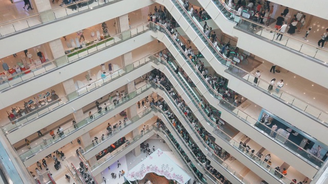 中国西安一家购物中心的内部设计。视频素材