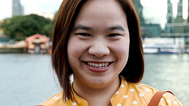 亚洲女性自信的肖像视频素材