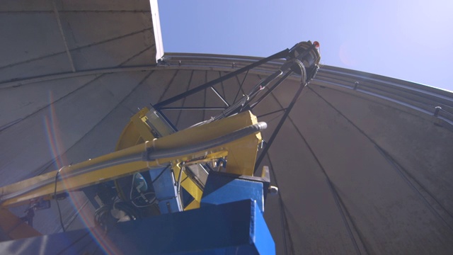 带镜头光晕的望远镜设备的LAS视图视频素材