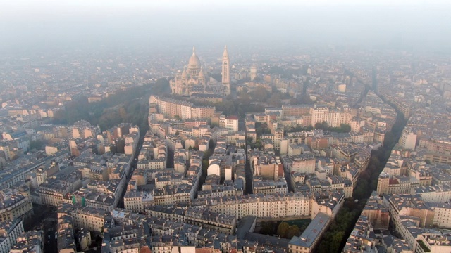 航拍图:法国巴黎圣坛附近视频素材