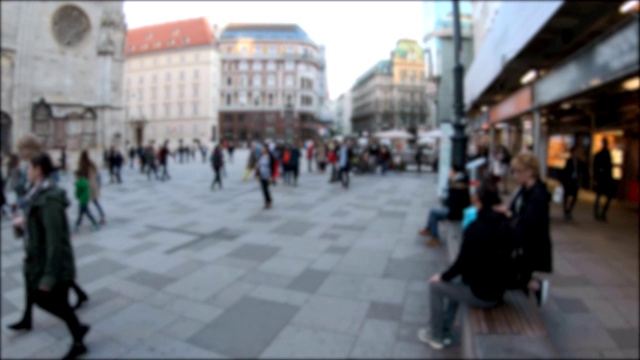 维也纳市中心圣斯蒂芬大教堂附近的城市生活。视频素材