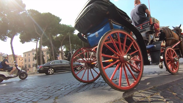 罗马，意大利，欧洲的马车。视频下载