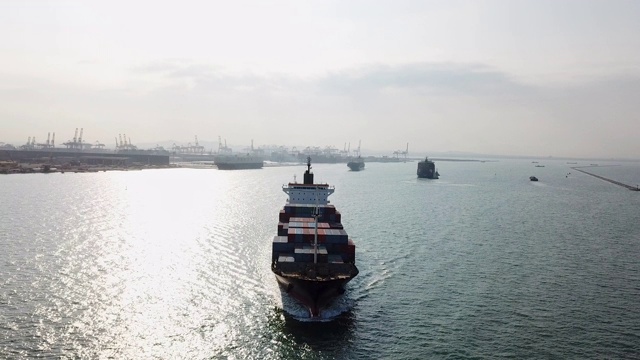 出口海运集装箱船视频素材