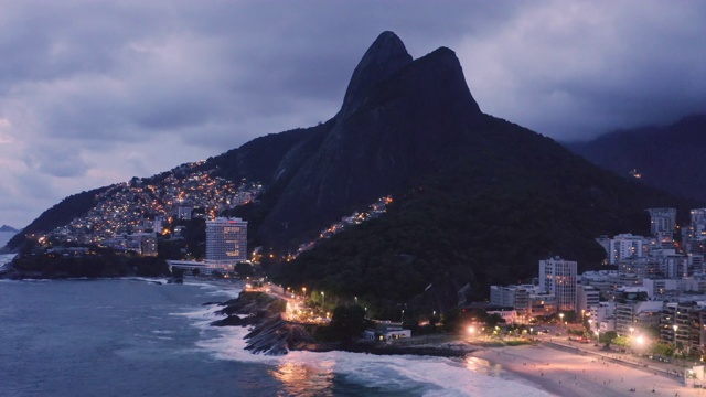 Rocinha和Leblon的空中视图/巴西里约热内卢视频下载